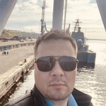 Andrey, 44