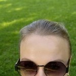 Anna, 43