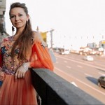 Elena, 39