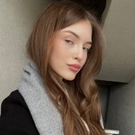 Viktori, 23
