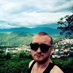 Alex, 31